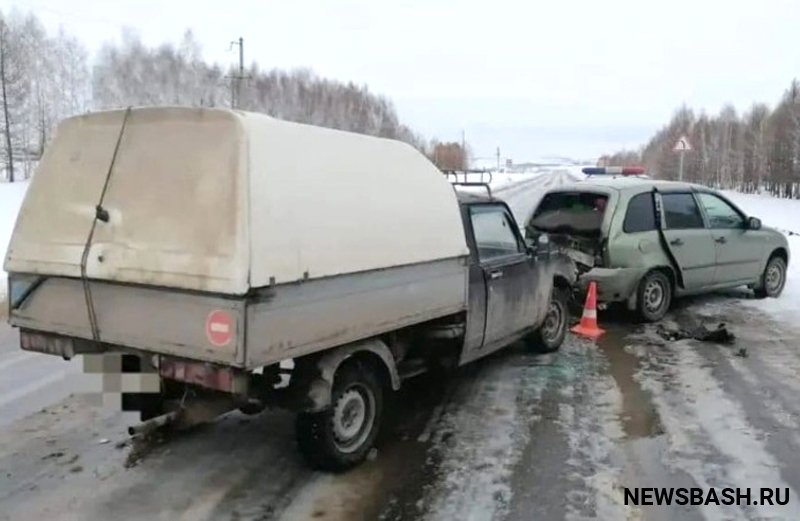 В Башкирии в ДТП пострадали две пассажирки