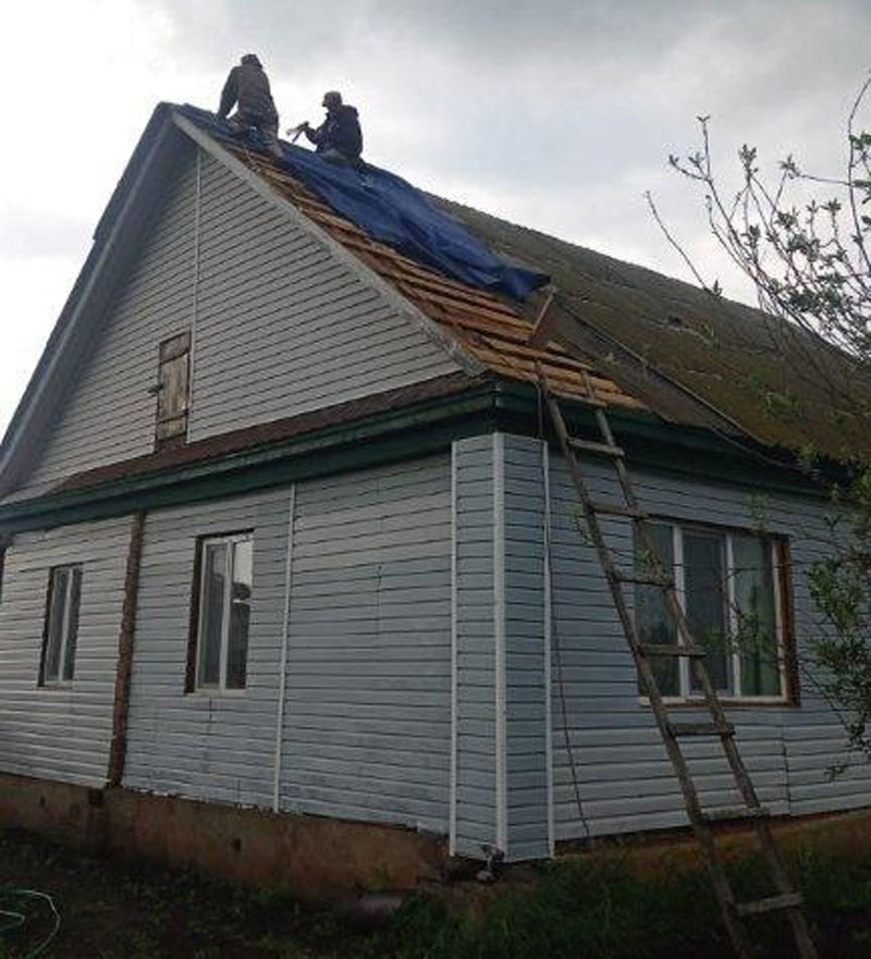 Шквалистый ветер сорвал крыши с домов в районе Башкирии