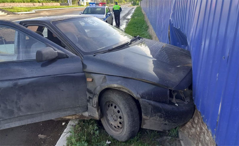 В Башкирии виновник ДТП сбежал, оставив раненую пассажирку