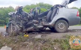 В Башкирии два человека погибли в лобовом столкновении автомобилей