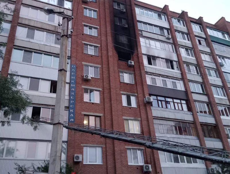 В столице Башкирии загорелась квартира в 9-этажке