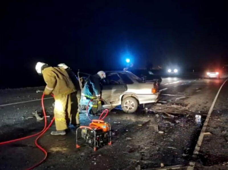 В Башкирии во встречном ДТП погиб водитель ВАЗ-2115