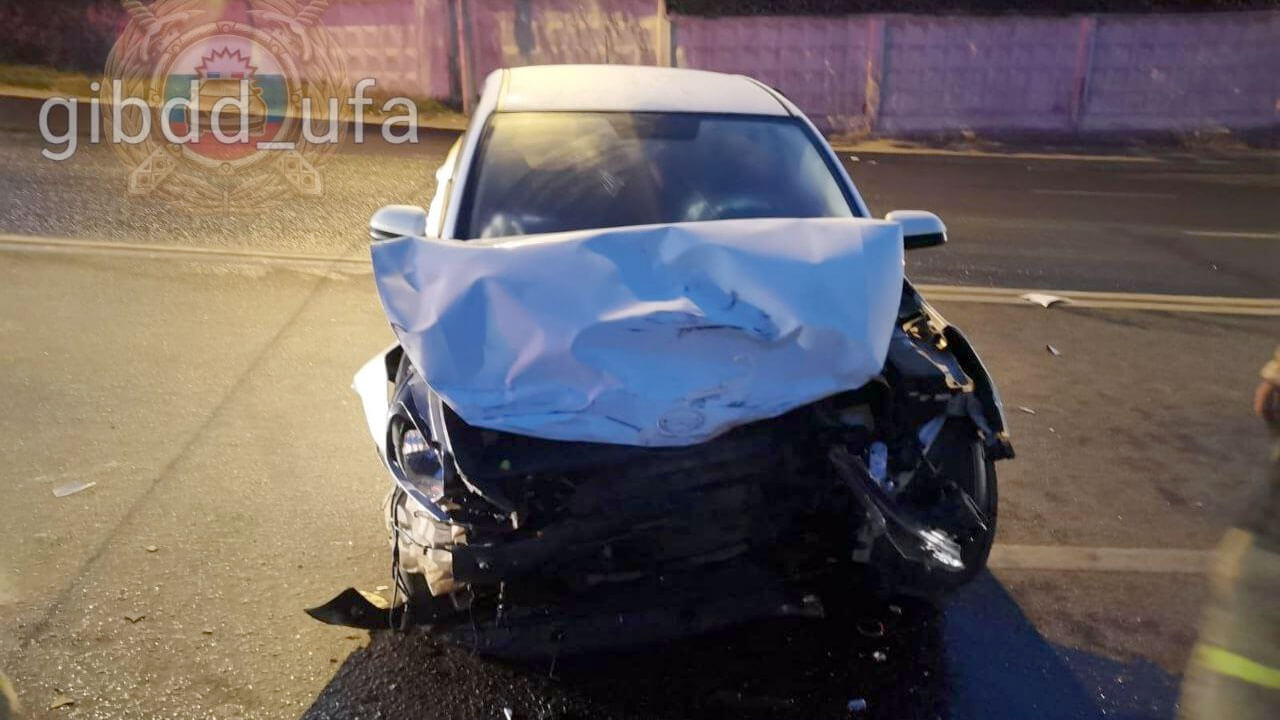 В Уфе 3 человека пострадали по вине водителя Mercedes Benz