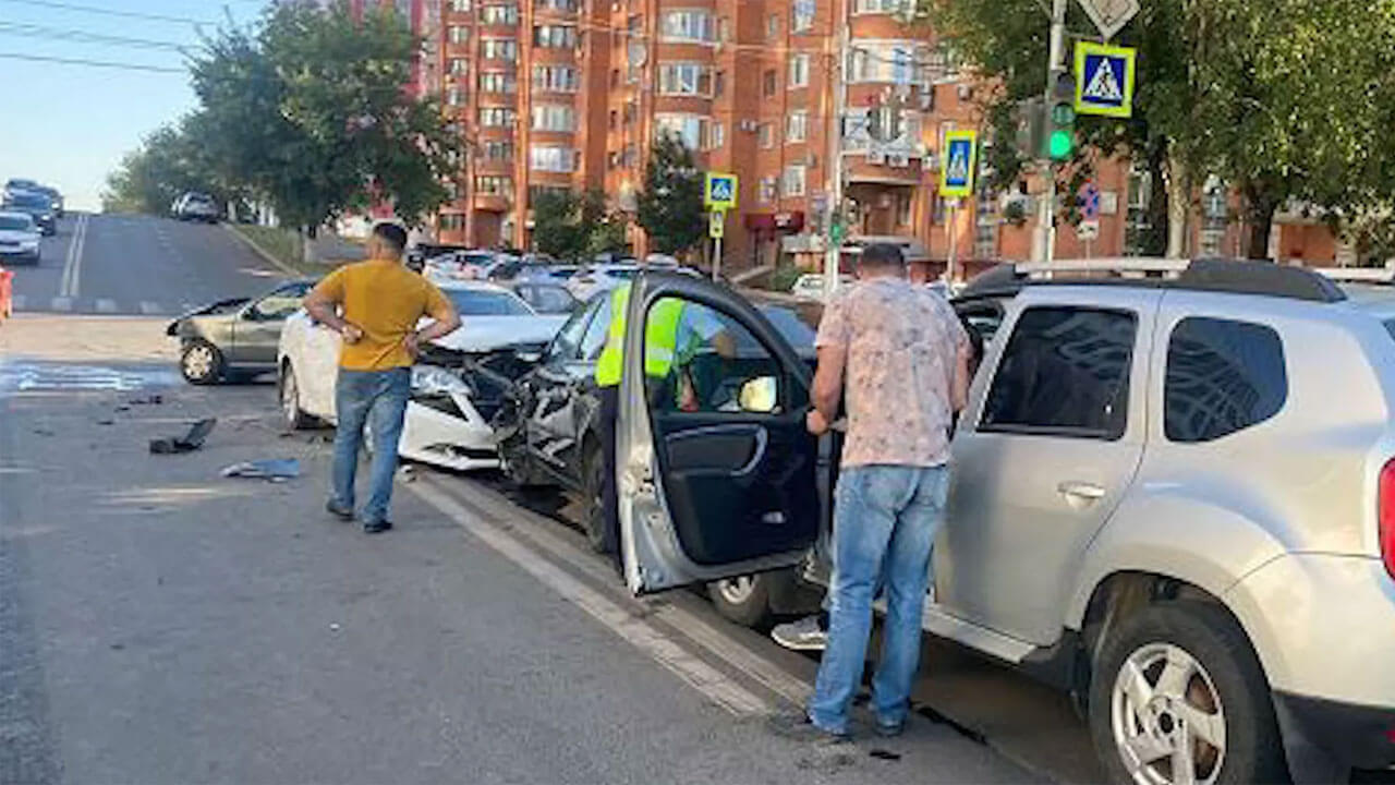 В Башкирии произошла массовая авария с участием 4 автомобилей