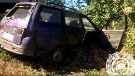 В Башкирии в перевернувшемся автомобиле погибли 2 человека