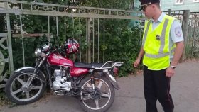 В Башкирии 18-летний мотоциклист без прав врезался в забор во время погони от ГИБДД