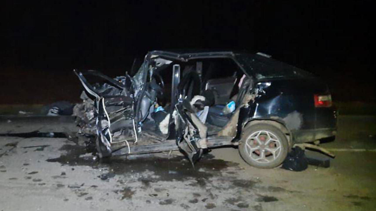 В Мишкинском районе Башкирии  погиб водитель легковушки, попав в ДТП с двумя грузовиками