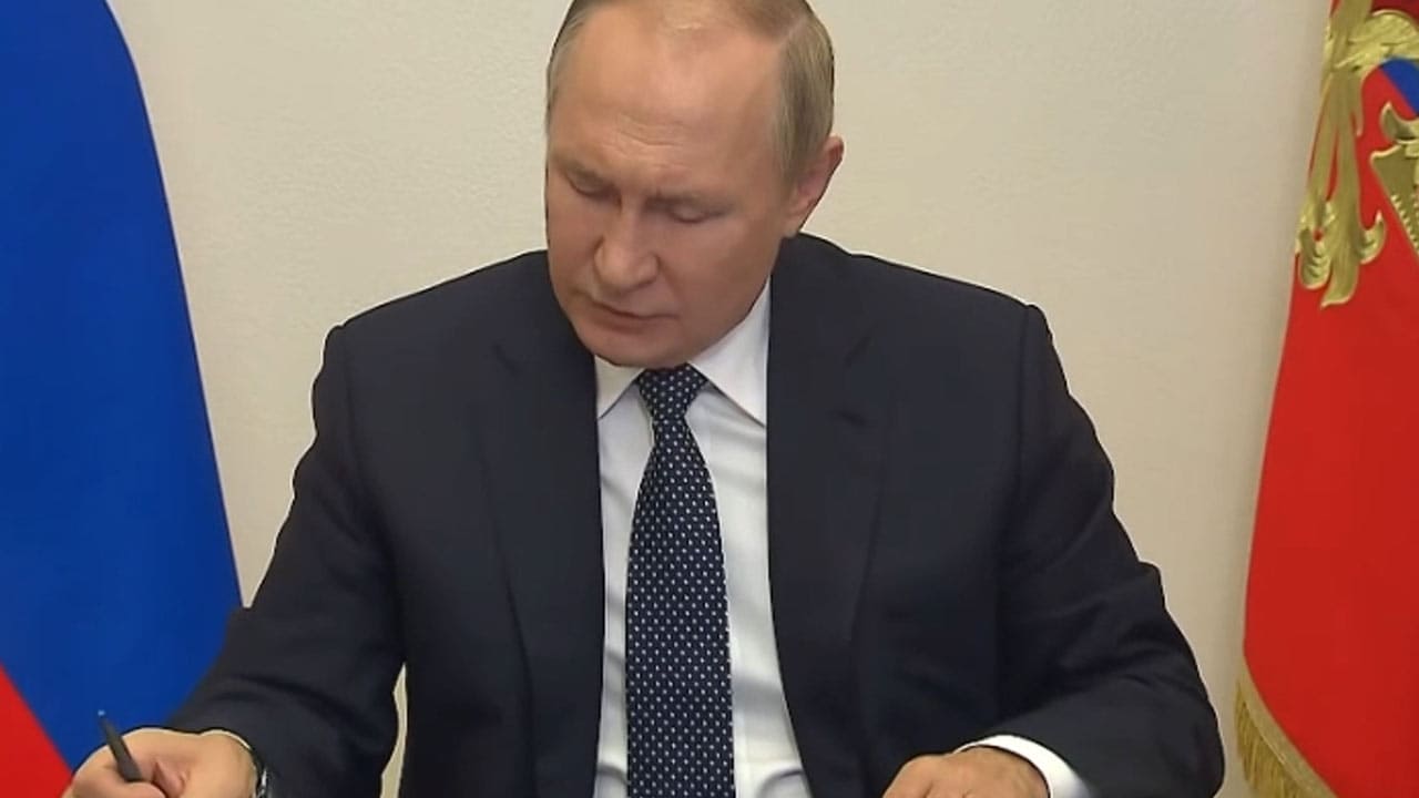 Путин предоставил отсрочку от частичной мобилизации студентам негосударственных вузов