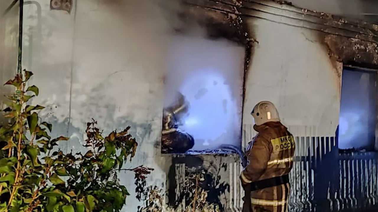 В Стерлитамакском районе Башкирии в пожаре в жилом доме погибла пожилая пара