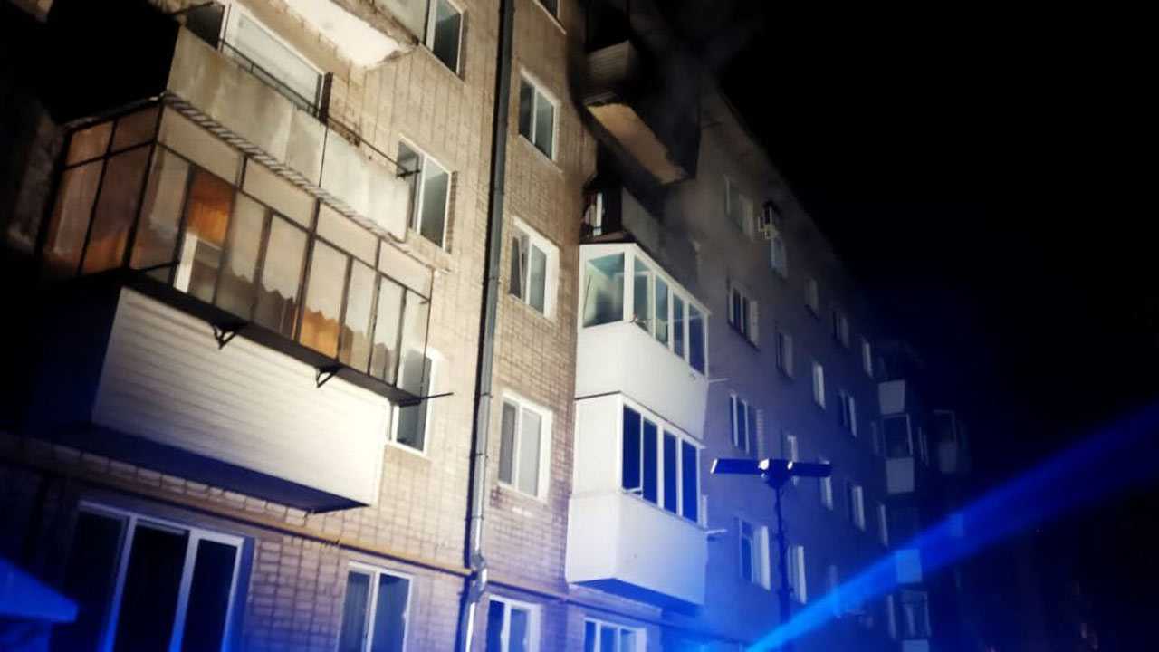 В Октябрьском загорелась однокомнатная квартира: погибла женщина