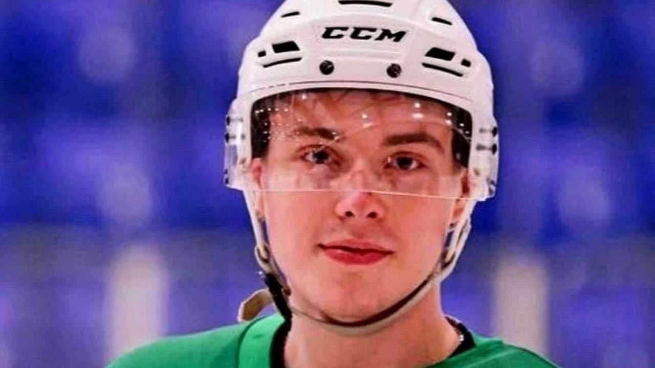 В Уфе скоропостижно скончался 21-летний хоккеист Кирилл Марванов
