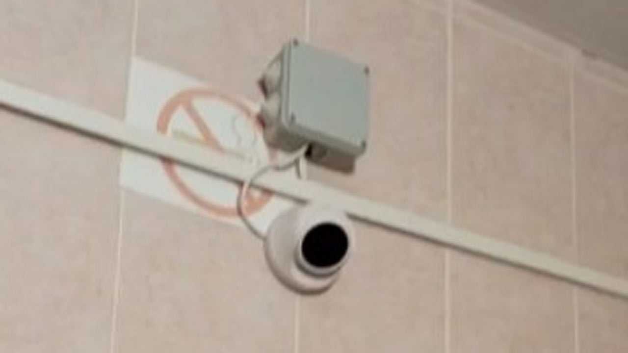 В одном из школьных туалетов Уфы установили муляжи камер видеонаблюдения