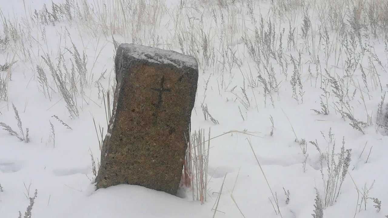 Путешественник разгадал тайну могильного камня в Баймакском районе Башкирии