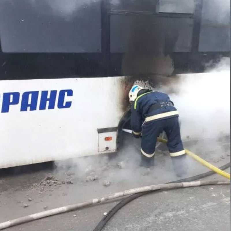 В уфимском микрорайоне Инорс загорелся пассажирский автобус