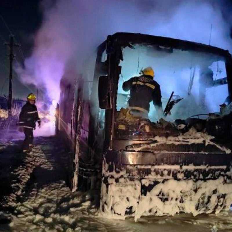 В Салавате загорелся автобус с пассажирами
