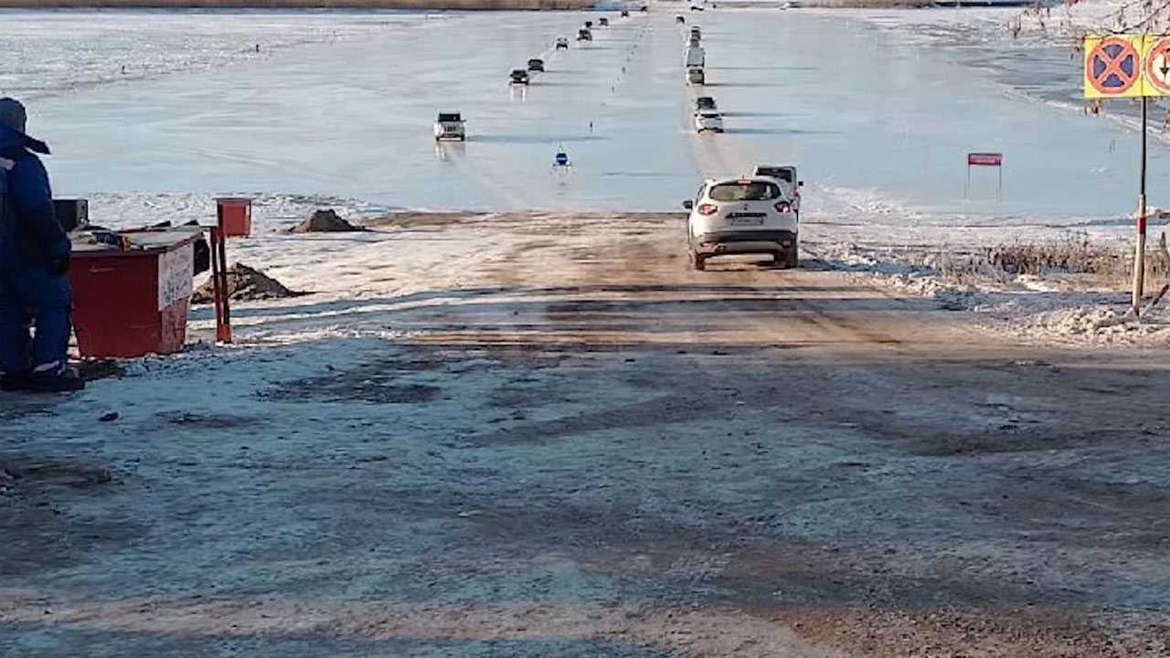 В Башкирии открыли ледовую переправу через реку Белую в Бирске