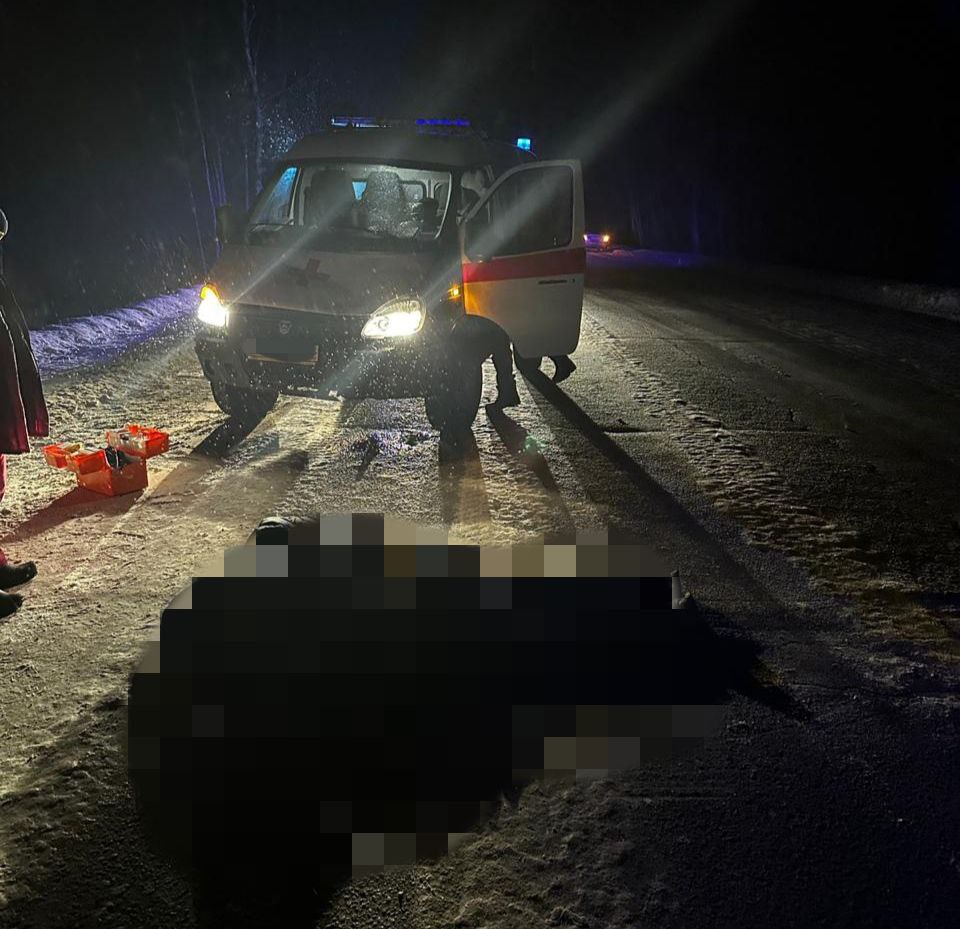 В Краснокамском районе Башкирии водитель «скорой помощи» насмерть сбил пешехода