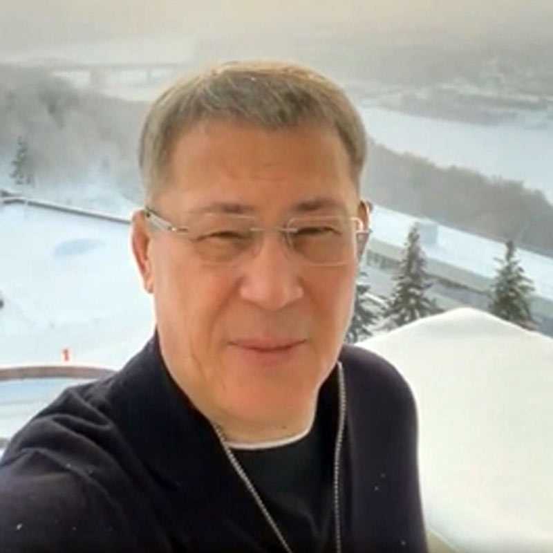Глава Башкирии поздравил жителей республики с Новым годом на видео