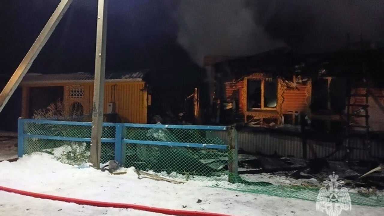 При пожаре в жилом доме в Учалинском районе Башкирии ночью 6 января погиб мужчина