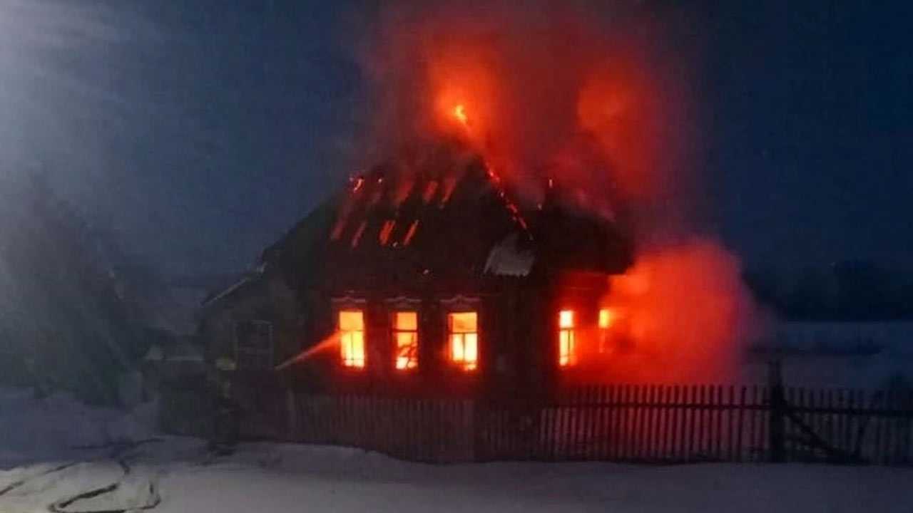В сгоревшем жилом доме в Дуванском районе Башкирии погиб пожилой мужчина