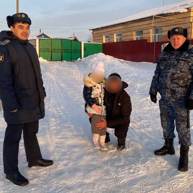В Шаранском районе Башкирии приставы помогли отцу увидеться с 5-летней дочкой