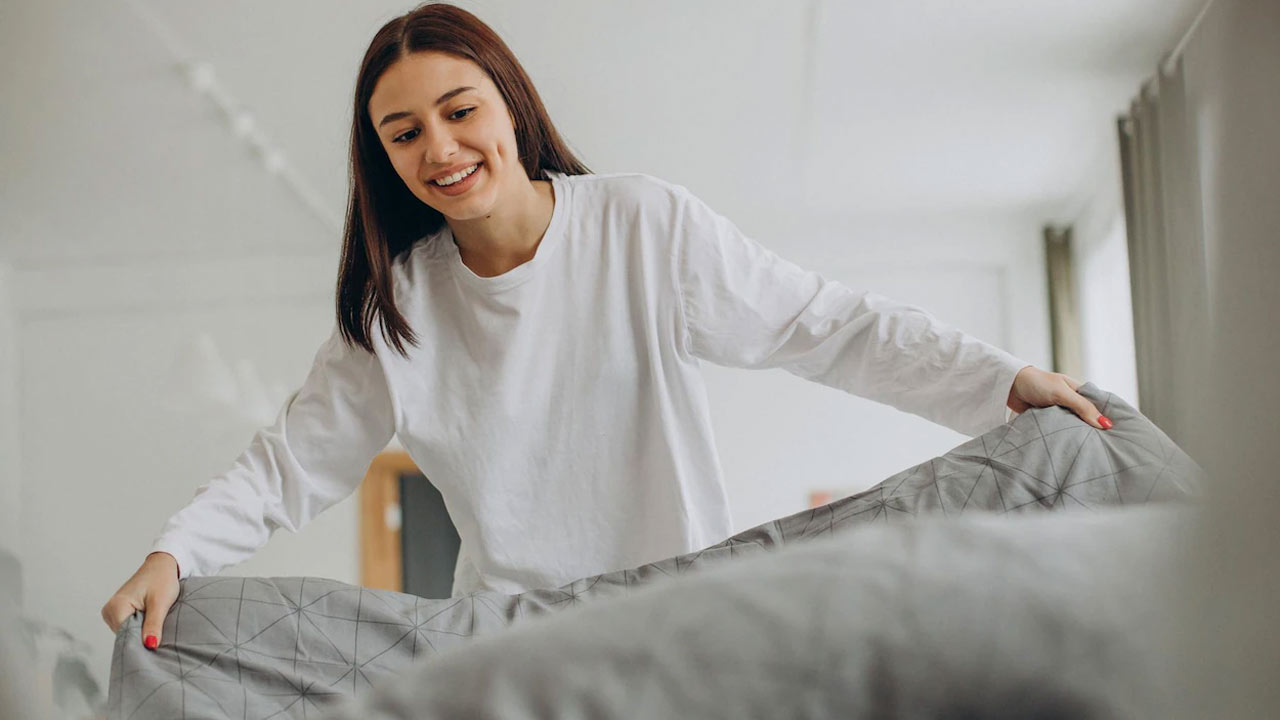 Почему сон под тяжелым одеялом полезен для здоровья?
