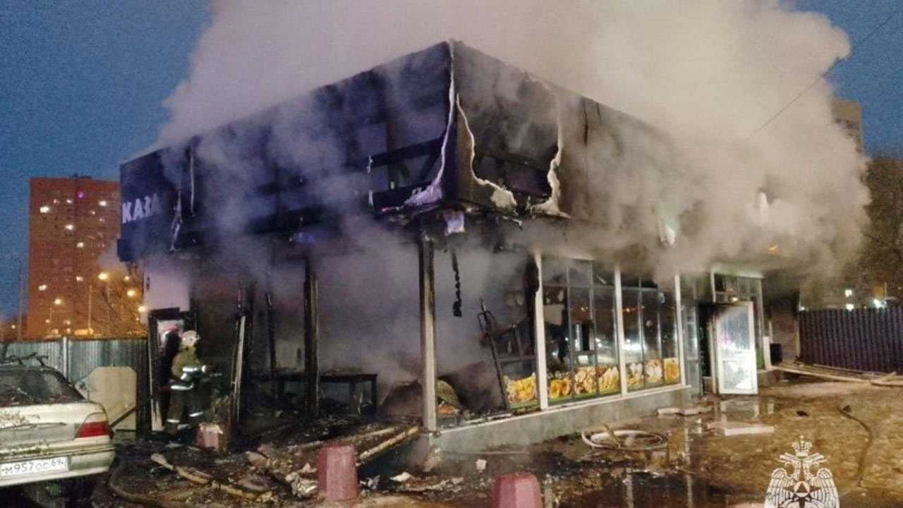 В Уфе сгорело крупное кафе, есть пострадавшие