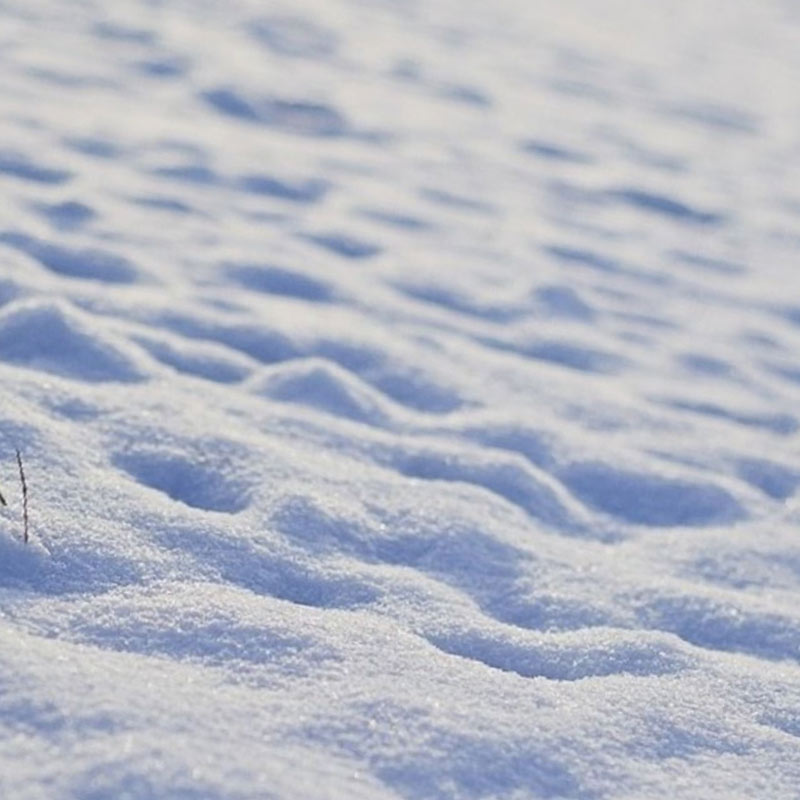 В Уфе на снегу нашли голого младенца