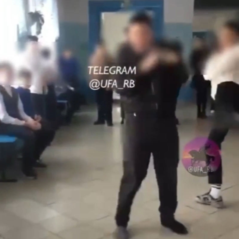 В Башкирии  на видео попала драка семиклассников