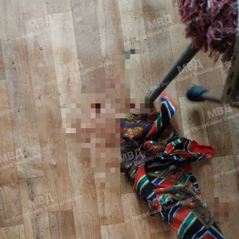 Житель Башкирии вломился в дом пенсионерки и, требуя денег и выпивку, избил ее тростью