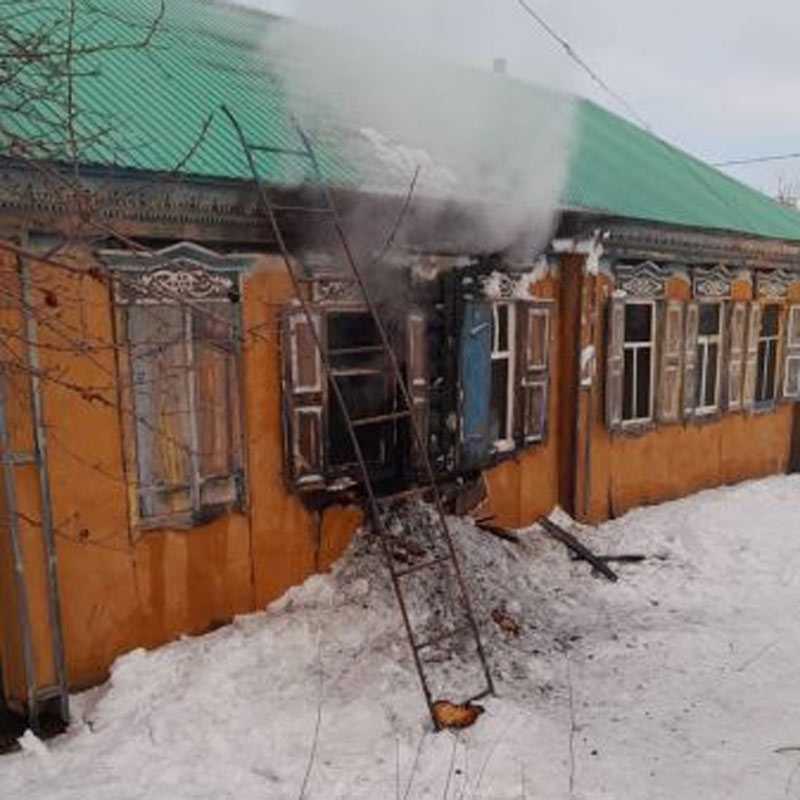 Во время пожара в жилом доме в Башкирии погиб один человек