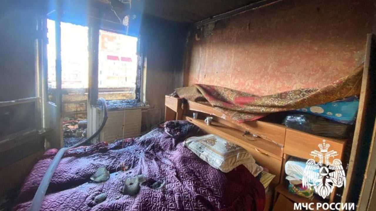 В Башкирии возник пожар в квартире, в которой находились двое детей