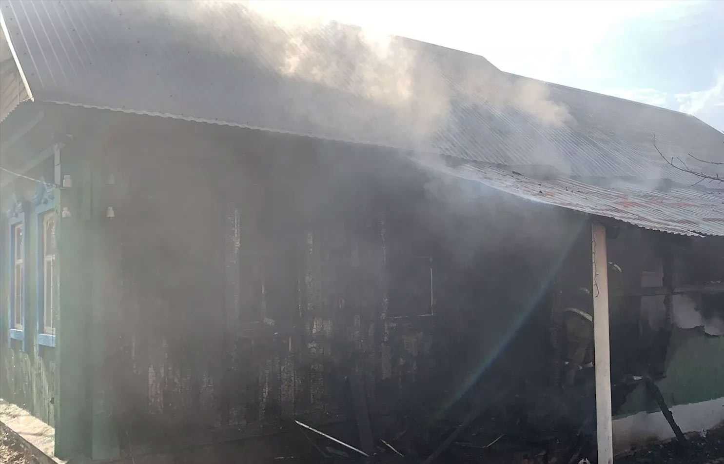 В Башкирии при пожаре в доме пострадал 62-летний мужчина