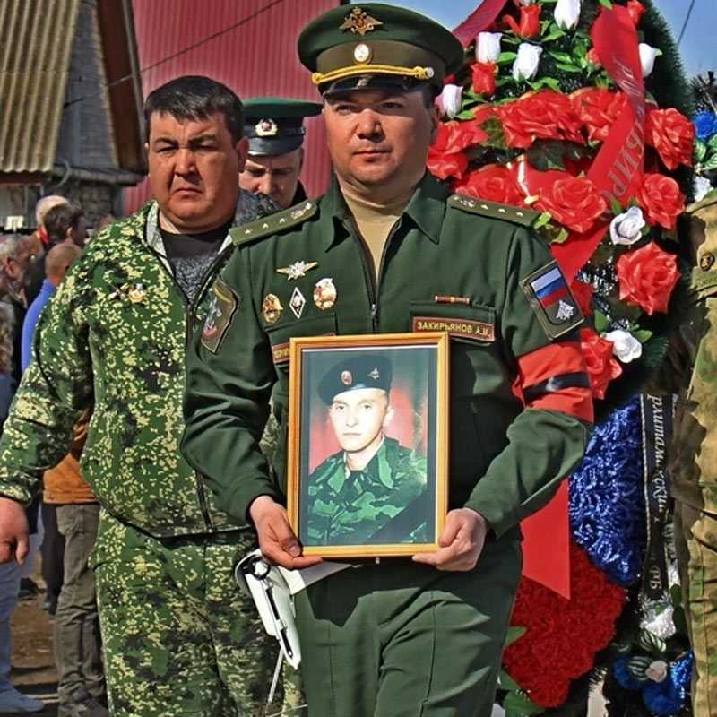 Погиб в свой день рождения: в Башкирии попрощались с погибшим в спецоперации Ильнуром Нургалиевым