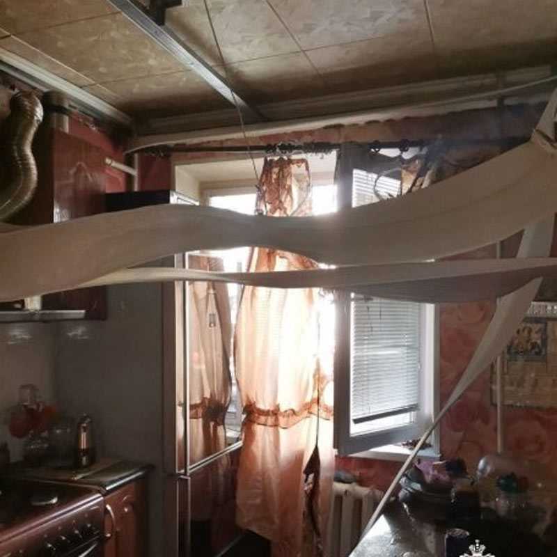 В Башкирии взрывом выбило окна квартиры