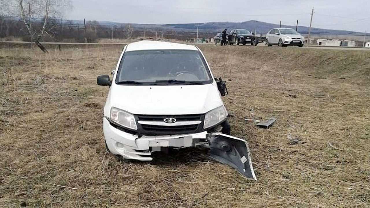 В Башкирии перевернувшись в кювет погиб водитель