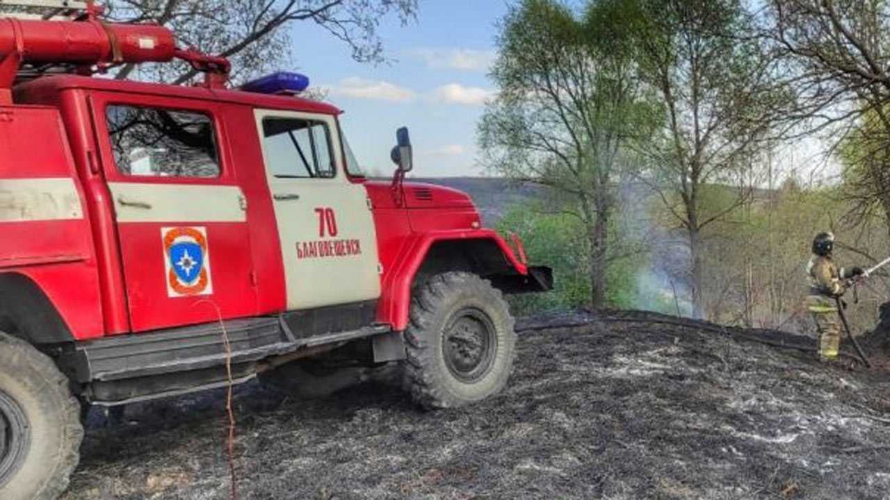В Башкирии на площади в 15 гектаров возник природный пожар