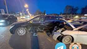 В Уфе в ДТП с участием Mercedes-Benz пострадала женщина