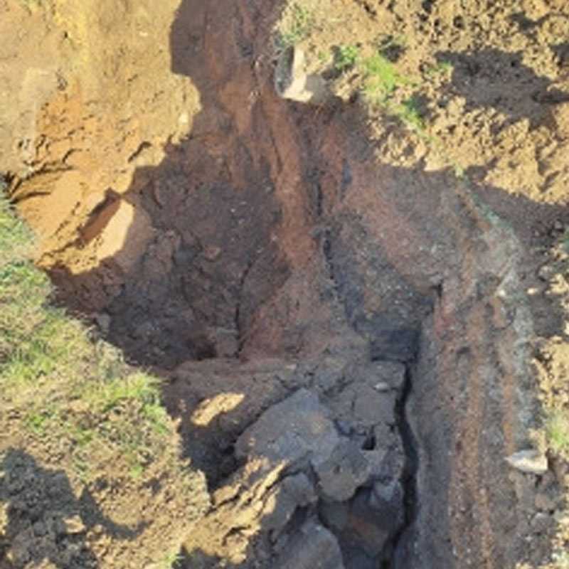 В Башкирии при монтаже трубопровода насмерть завалило землей слесаря
