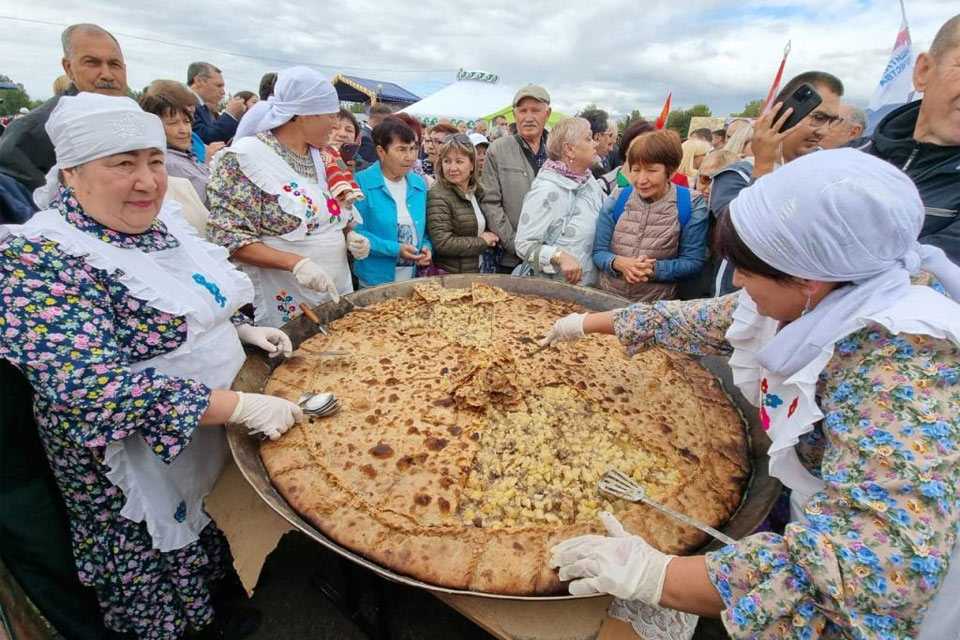 В Башкирии приготовили внушительного веса бэлеш