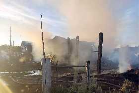 В Башкирии, из-за детской шалости, дотла сгорел дом и постройки