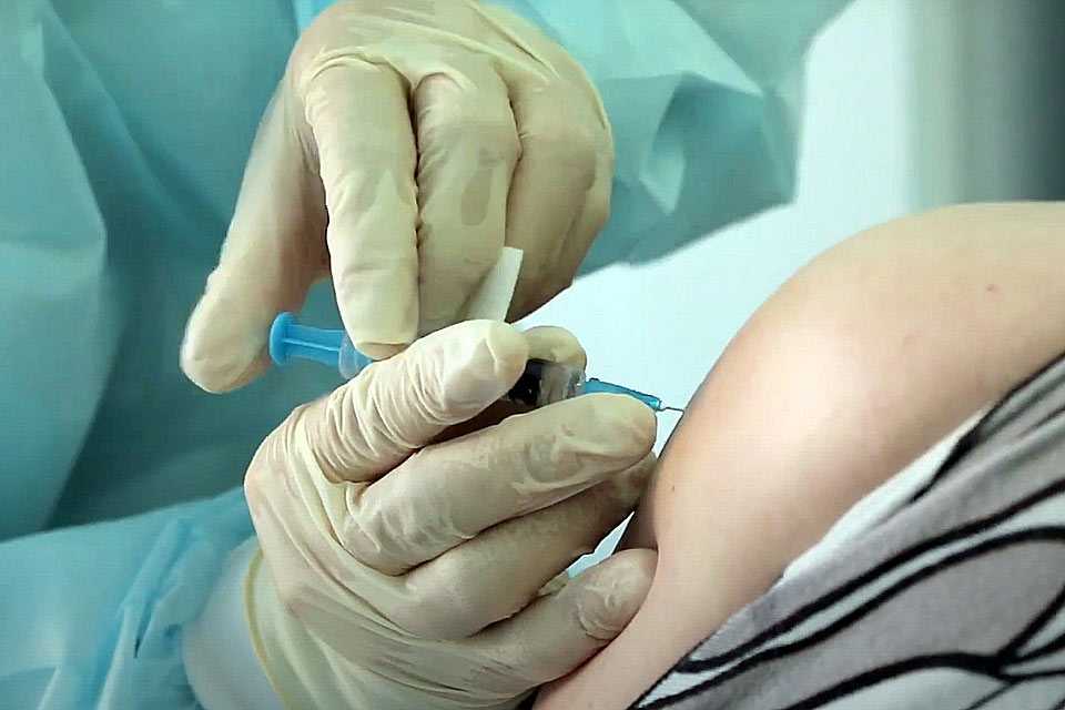 В Башкирии началась вакцинация от вируса гриппа