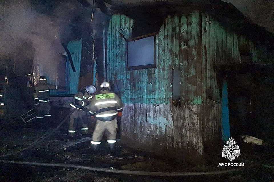 В Башкирии сгорел дом семьи с четырьмя детьми