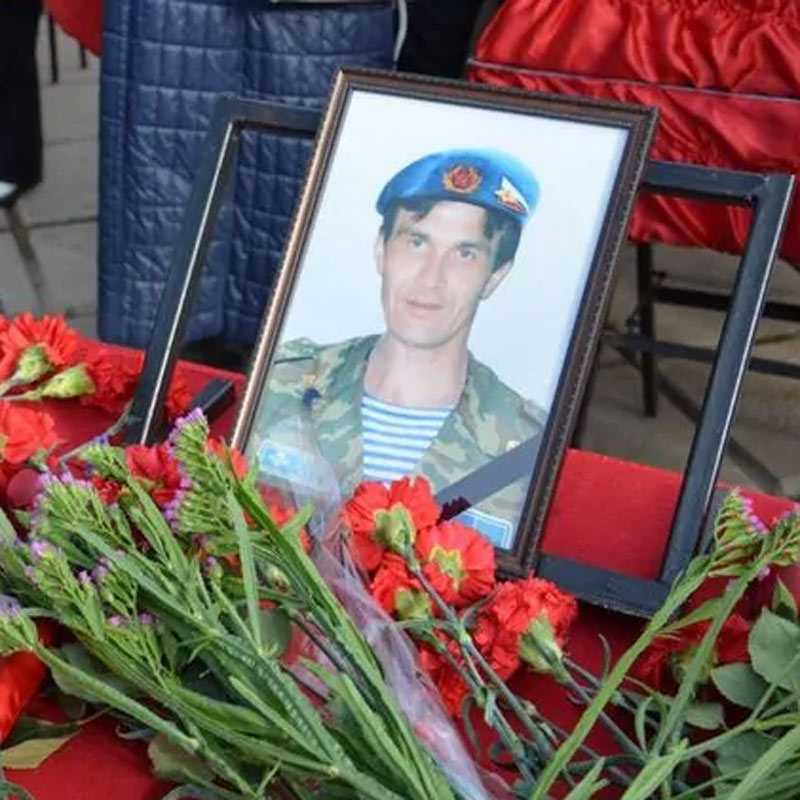 В Башкирии похоронили с 49-летнего участника СВО