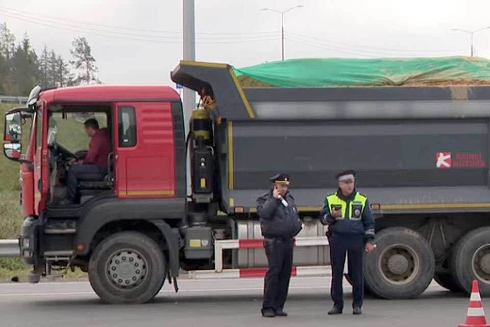 В Башкирии хотят лишать прав за закрытые номера на грузовиках