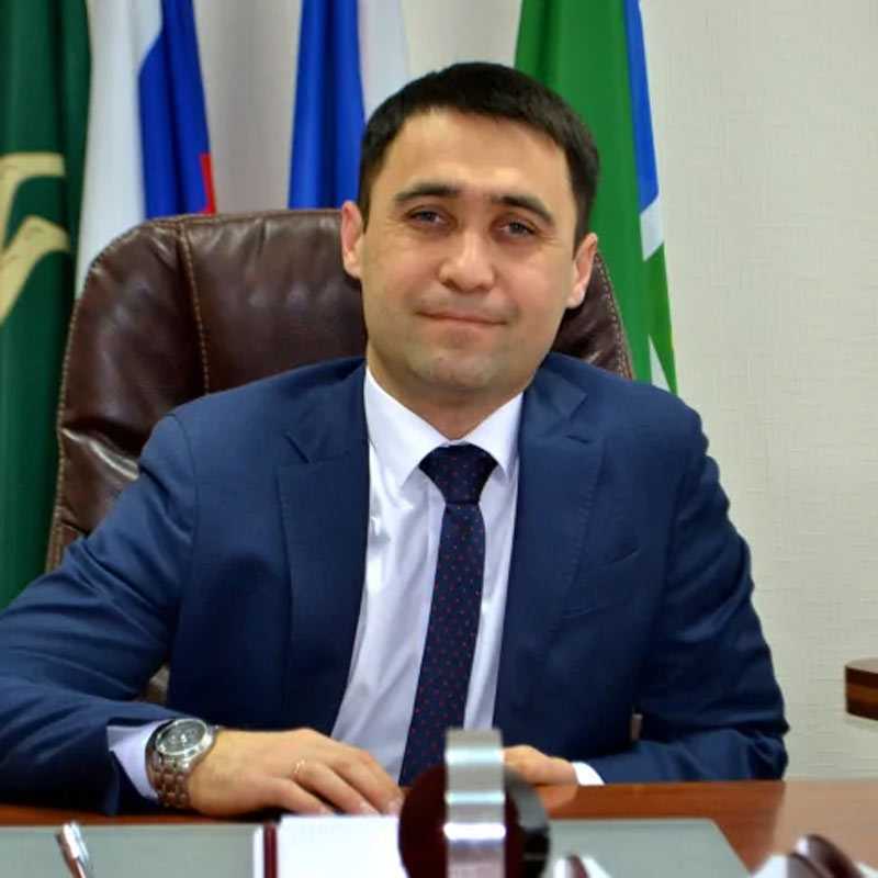 Мэр Учалов Ильмир Газизов ушел в отставку