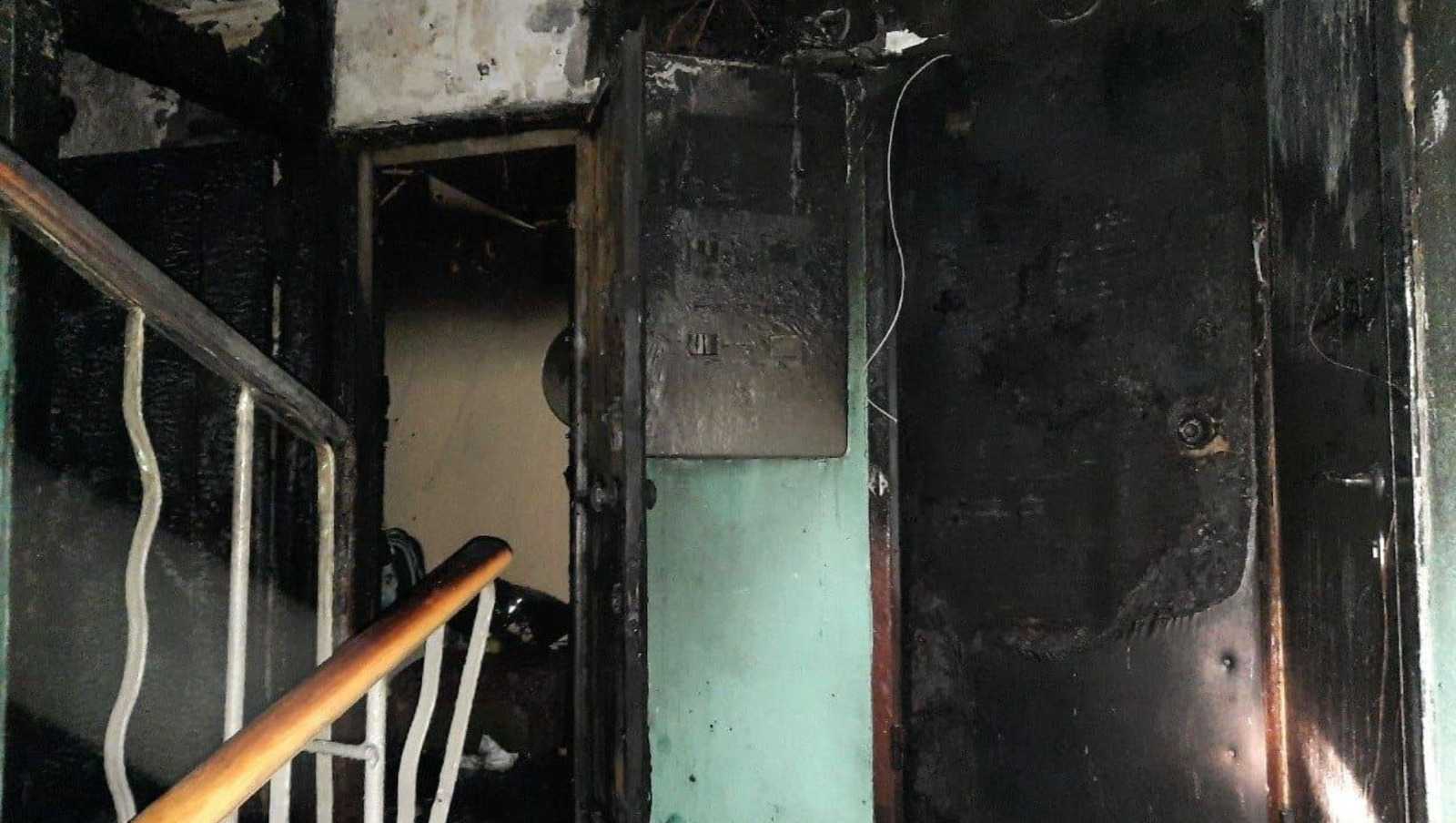 В Уфе две девушки выпрыгнули из окна, спасаясь от пожара в доме