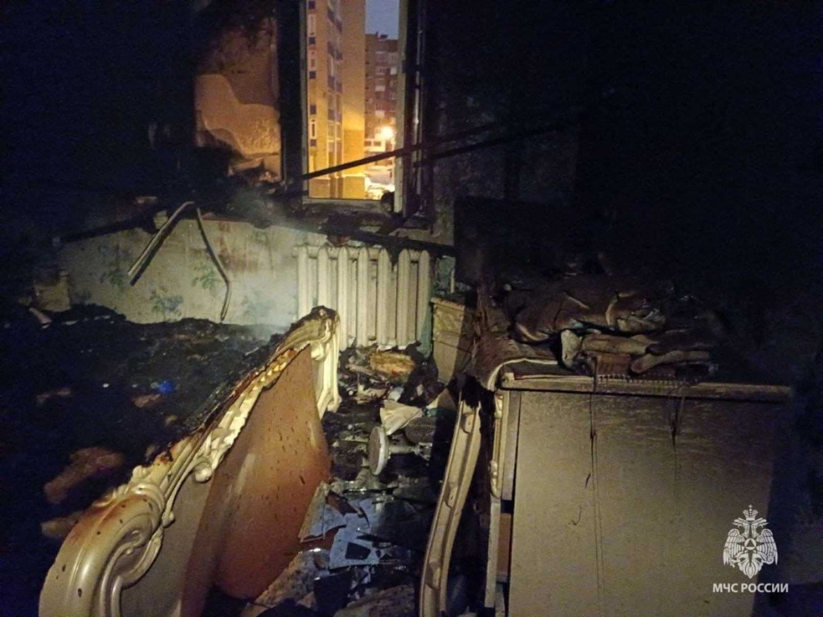 Пожилой мужчина погиб после спасения из горящей квартиры в Уфе