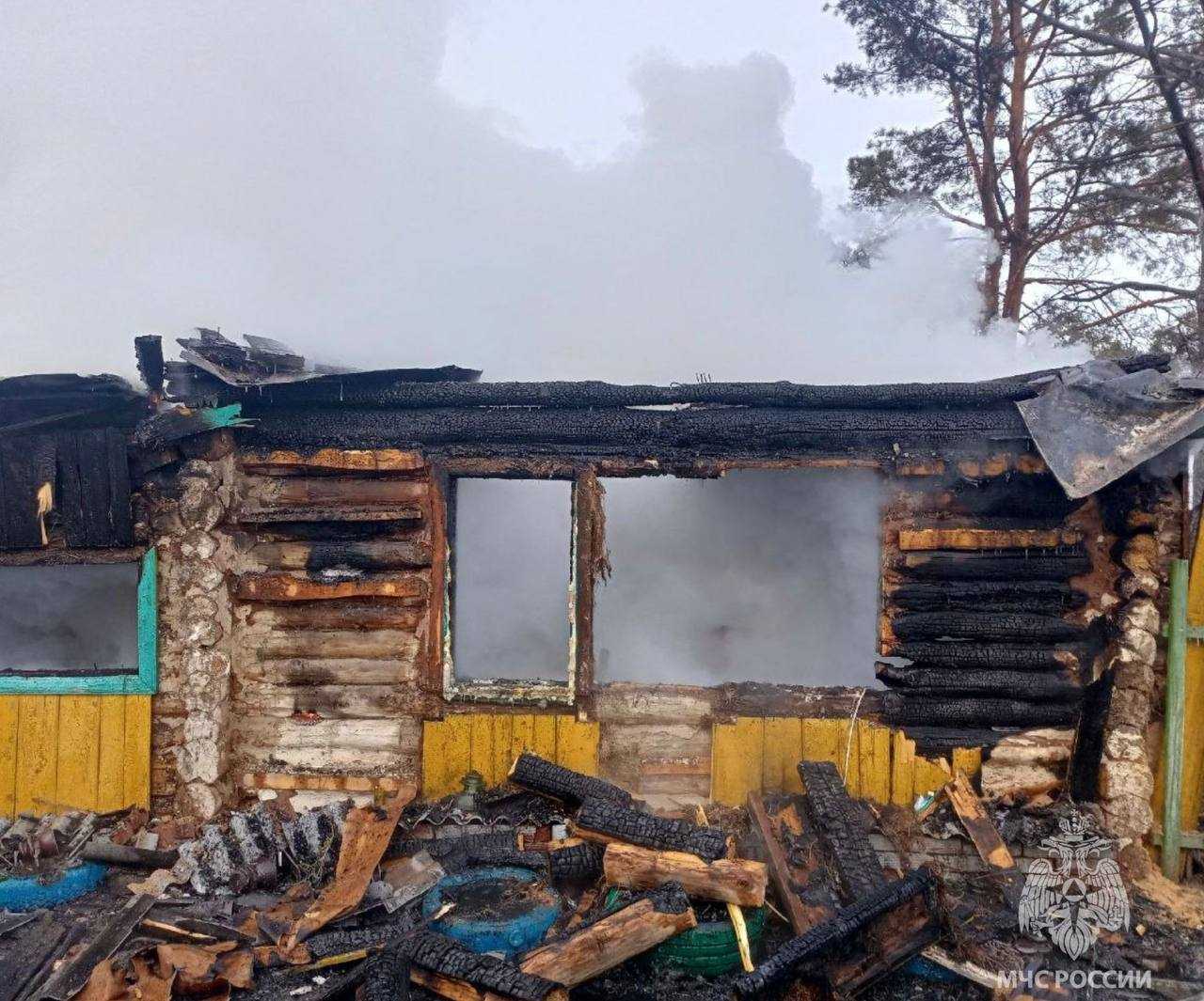 Два человека погибли в пожаре в Туймазинском районе Башкирии