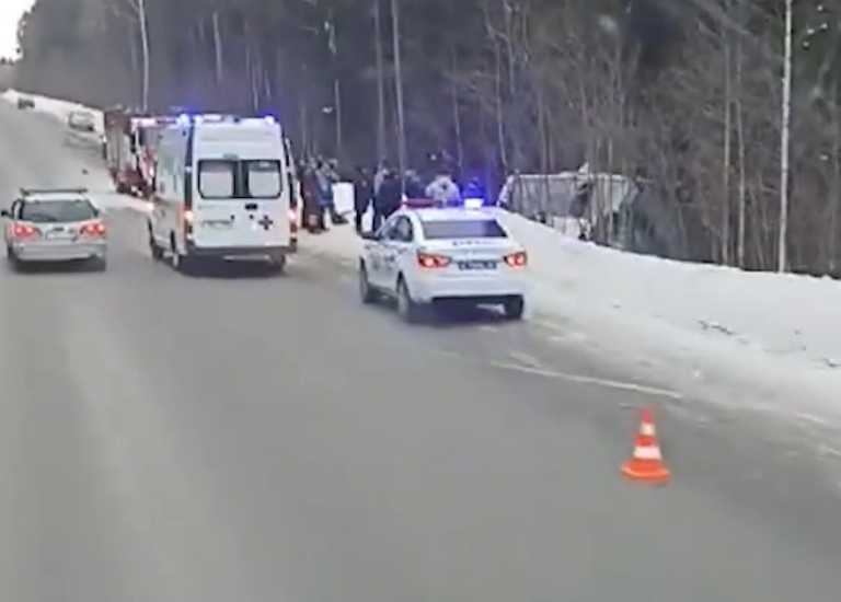 Автобус с детьми, которые ехали с соревнований в Уфе, попал в жуткую аварию